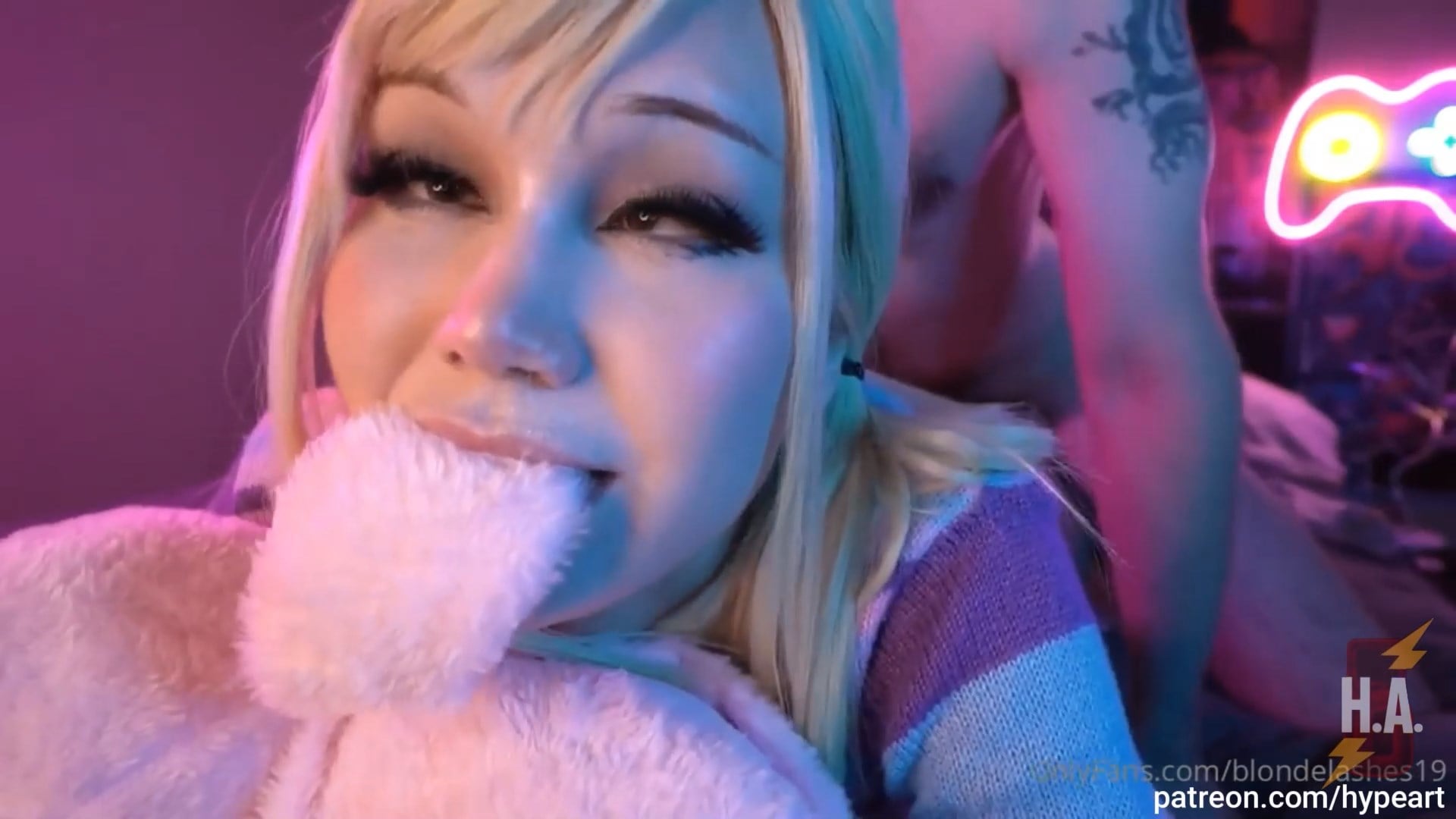 Do it to Blondelashes 