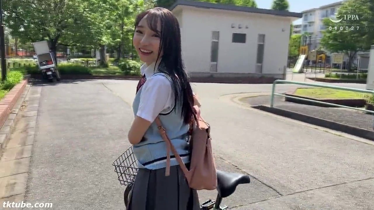 PMV014-RinaSchoolgirl