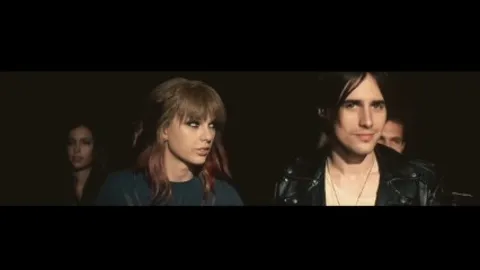 Taylor Swift - I Knew You Were Trouble