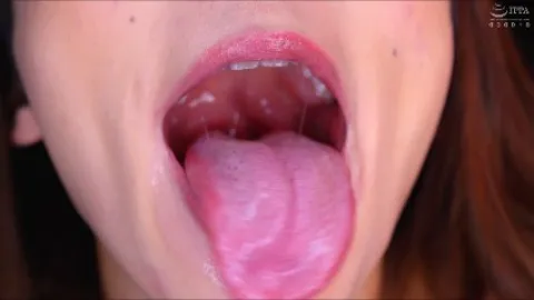 Tongue Kiss (use vr player 2d to 3d for viewing)