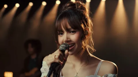 moonlit floor - lisa and khloe