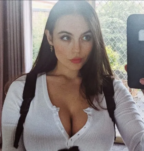 heyimbee or bianca (30min fap to her 2018-2024 Onlyfans Videos)