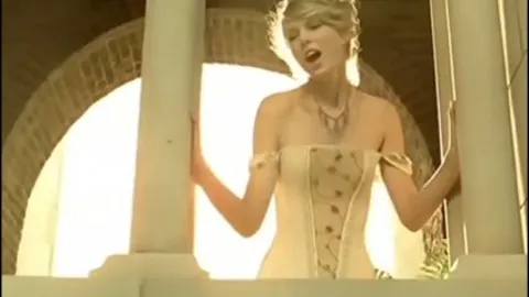 Love Story - Taylor Swift 