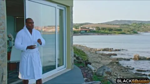 Uniyal Vartaman starring Zazie skymm PMV