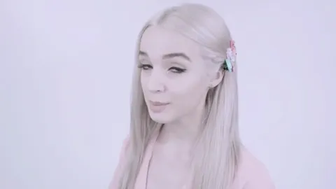 Illuminati Sluts IV  - That Poppy vs Naomi Woods