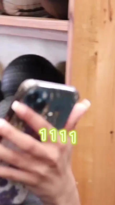 Chrissy Menzies - gym