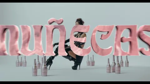 TINI, La Joaqui, Steve Aoki - Muñecas - PMV