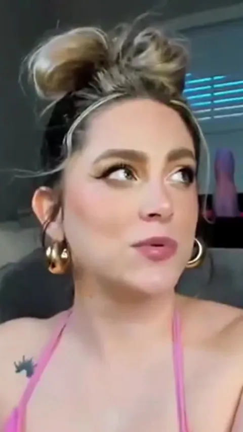 Vertical Sluts : Snowbunny Edition