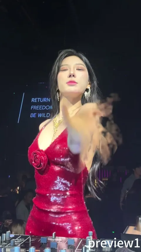  Where is my Asian mommy？