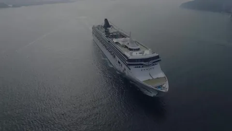 Cuck Caption Story - Cruiseship